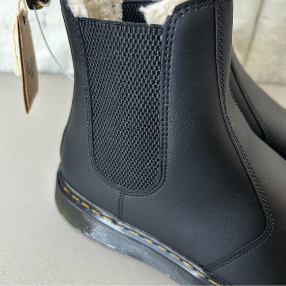 Dr. Martens Black Faux Fur Lined Dorrian Chelsea Boot Shoe Burnished Wyoming NWT - Picture 8 of 9